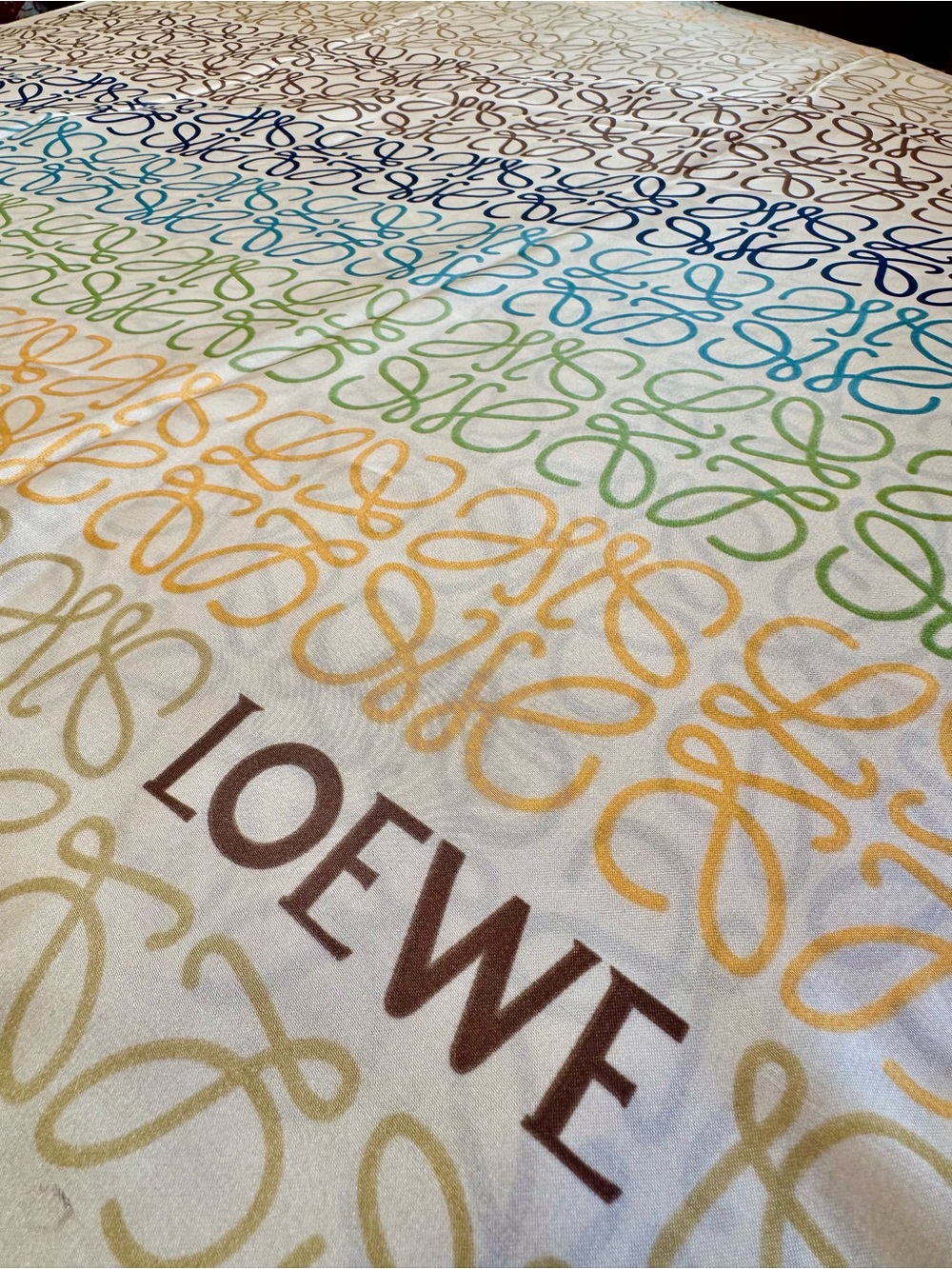 ⚜️Loewe⚜️ Cream / Off White Scarf with Multicolored Anagram Pattern - Picture 3 of 12